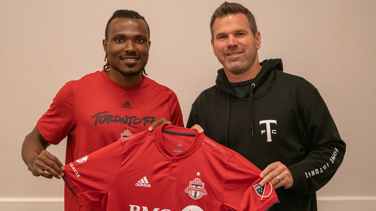 Bitwage faz parceria com o jogador de futebol profissional Ifunanyachi Achara para ser pago em Bitcoin